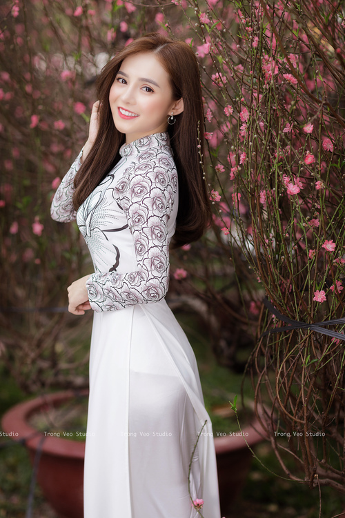 五大联赛助攻次数与控球时间关系研究，控卫场均助攻